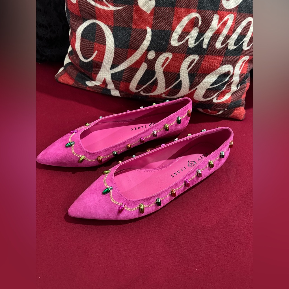 Katy Perry Collections Vibrant Pink Embellished The Christmas Hollies Flats RARE - Picture 2 of 10